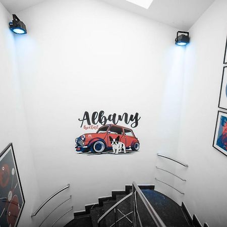 לאון Hostal Albany מראה חיצוני תמונה