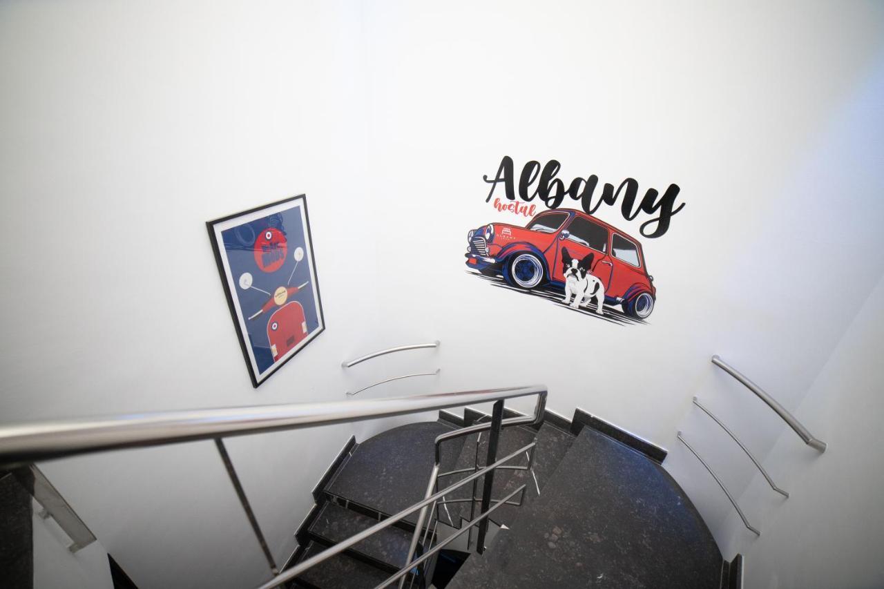 לאון Hostal Albany מראה חיצוני תמונה