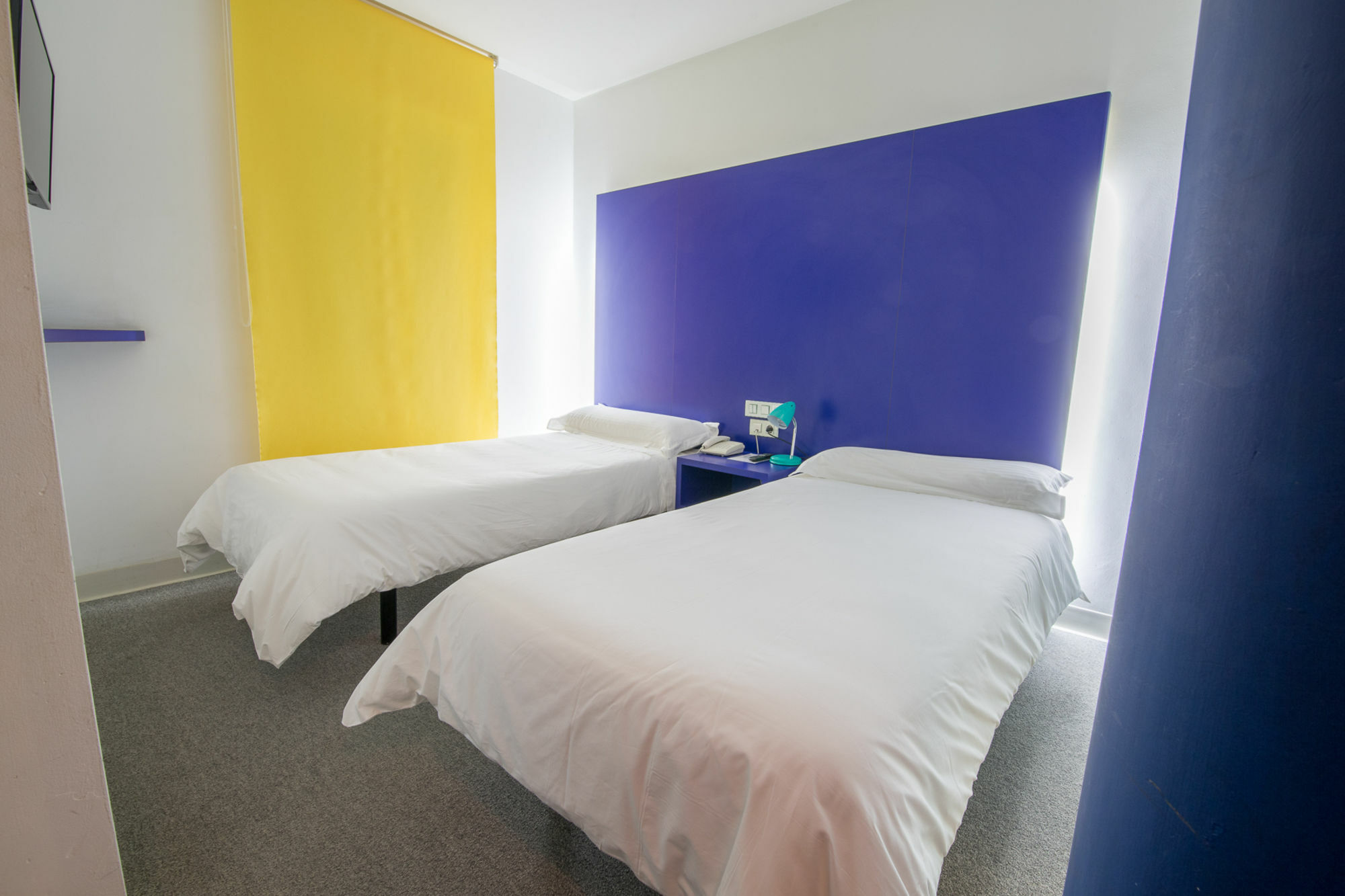 לאון Hostal Albany מראה חיצוני תמונה