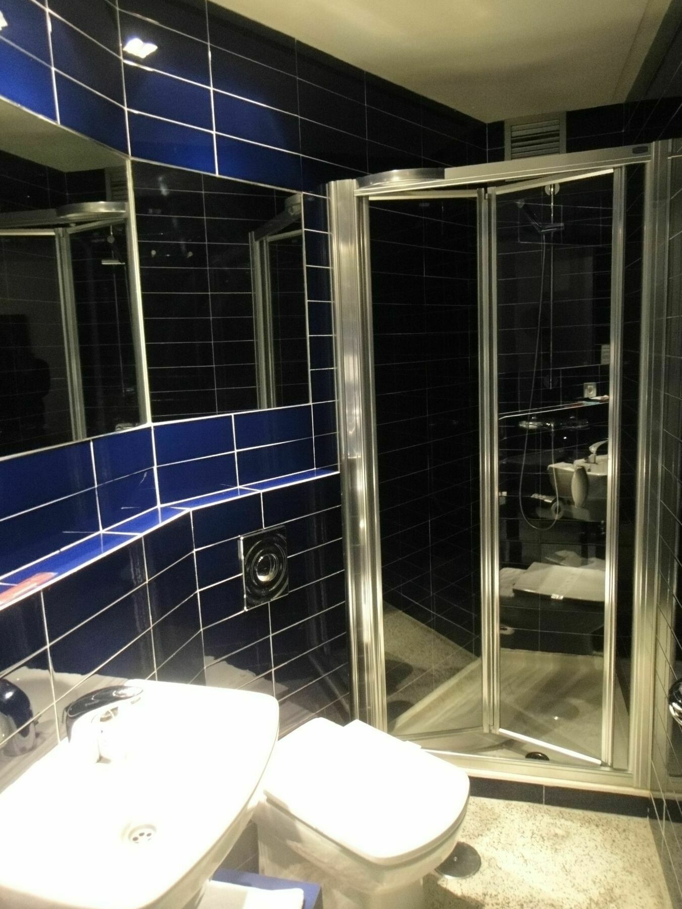 לאון Hostal Albany מראה חיצוני תמונה