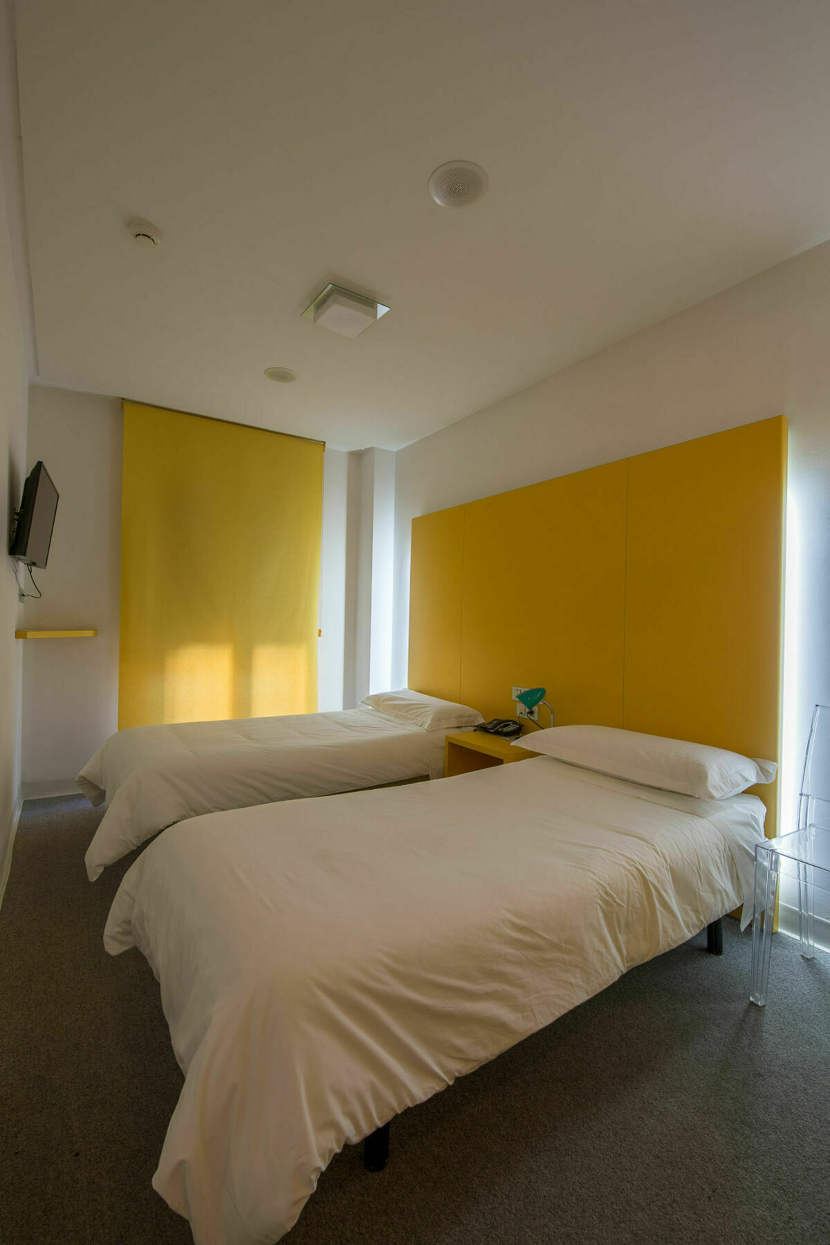 לאון Hostal Albany מראה חיצוני תמונה